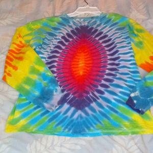 Long sleeve tie-dye t-shirt
